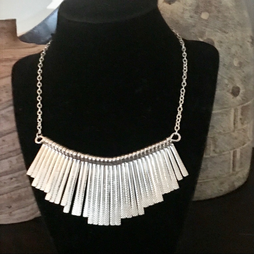 🔥🎁Silver Waterfall Necklace Gift Box!
